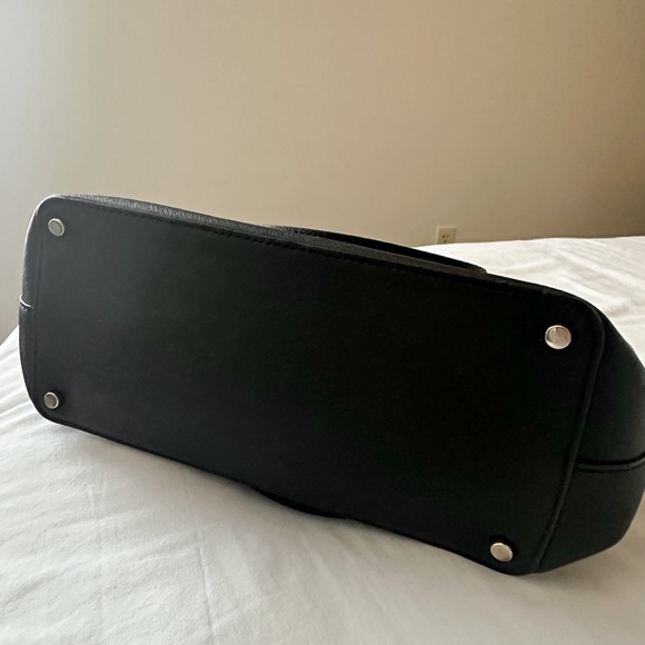 Kate Spade tan & black shoulder tote - Picture 5 of 7